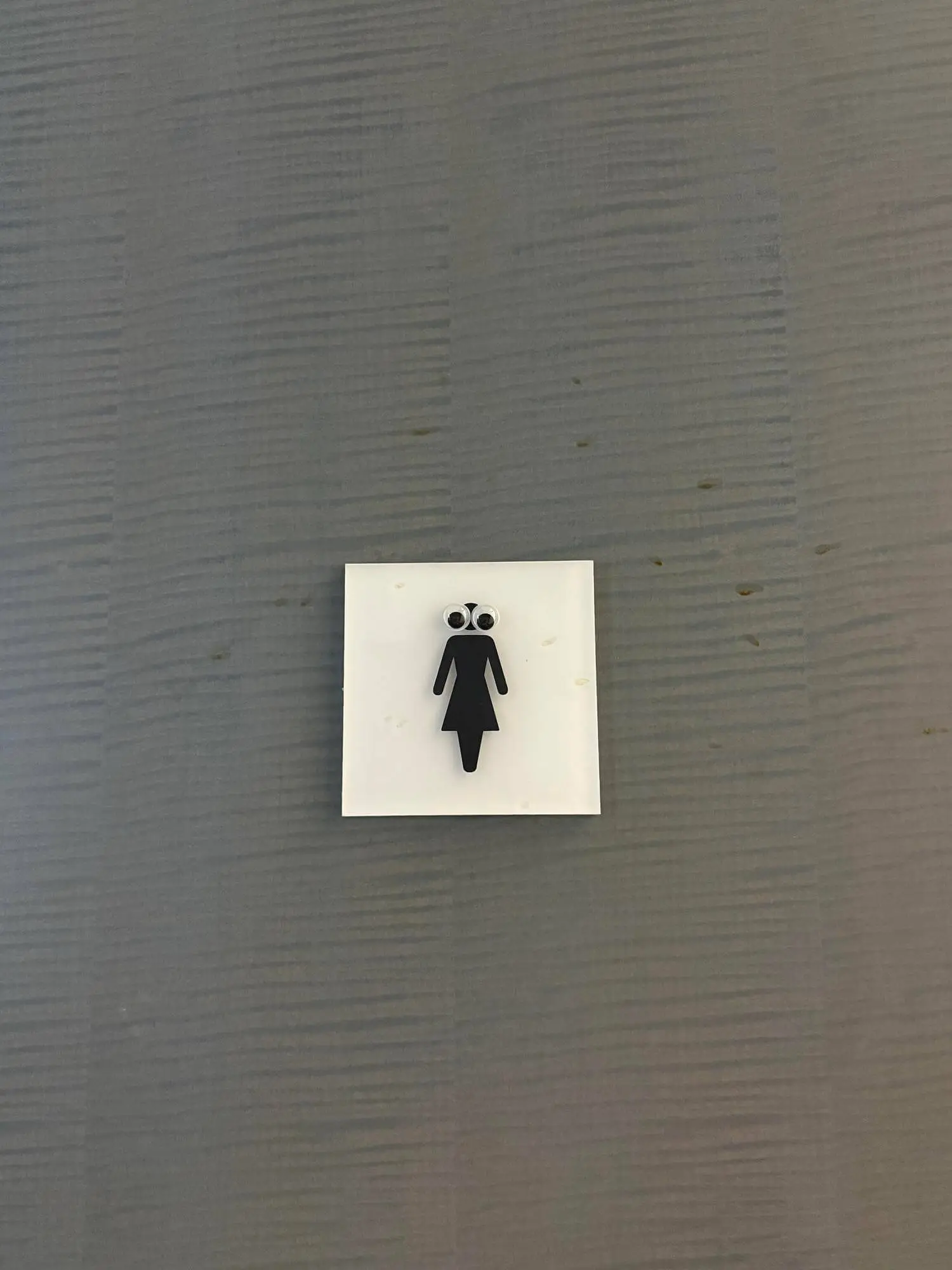 外星人已经入侵女厕所了吗