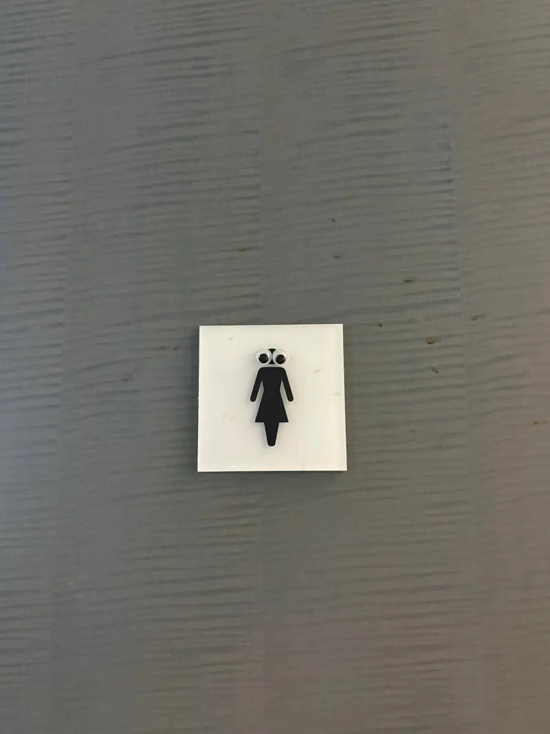 外星人已经入侵女厕所了吗