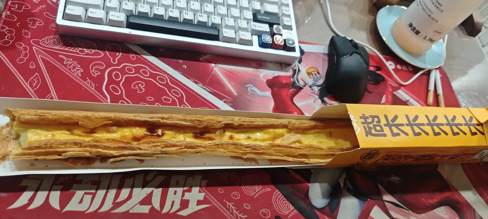衣服给我买三十块钱十条的内裤，我给媳妇买十五块一个蛋挞，又是